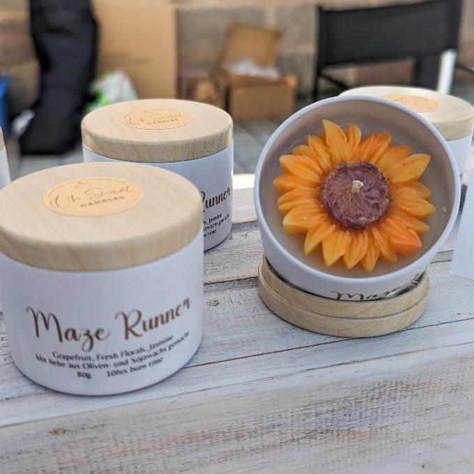 Summer Sunflower Candle, Floral and Fruity Soy Wax Scented Candle, Gift for Wedding favours gifting, Floral Scents room decor summer candle