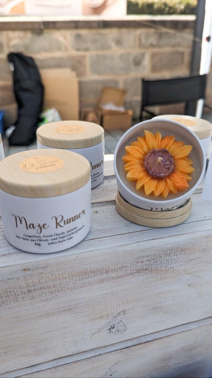 Summer Sunflower Candle, Floral and Fruity Soy Wax Scented Candle, Gift for Weddings favours, Flower Scents housewarming gift idea couples