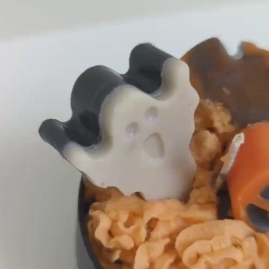 Halloween candle - orange pumpkin candle - Fall Decor - Fall scented candles gift idea - Spooky Black candles